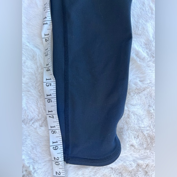 Free People Movement Infinity Crop Cutout Leggings in black Size Large - Picture 10 of 11